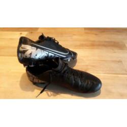 Nike Merc voetbalschoenen maat 44