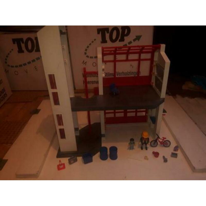 Playmobil brandweerkazerne 5361 met extra's