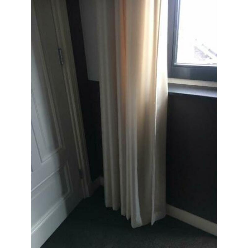 Slaapkamer gordijnen ecru/ creme kleur