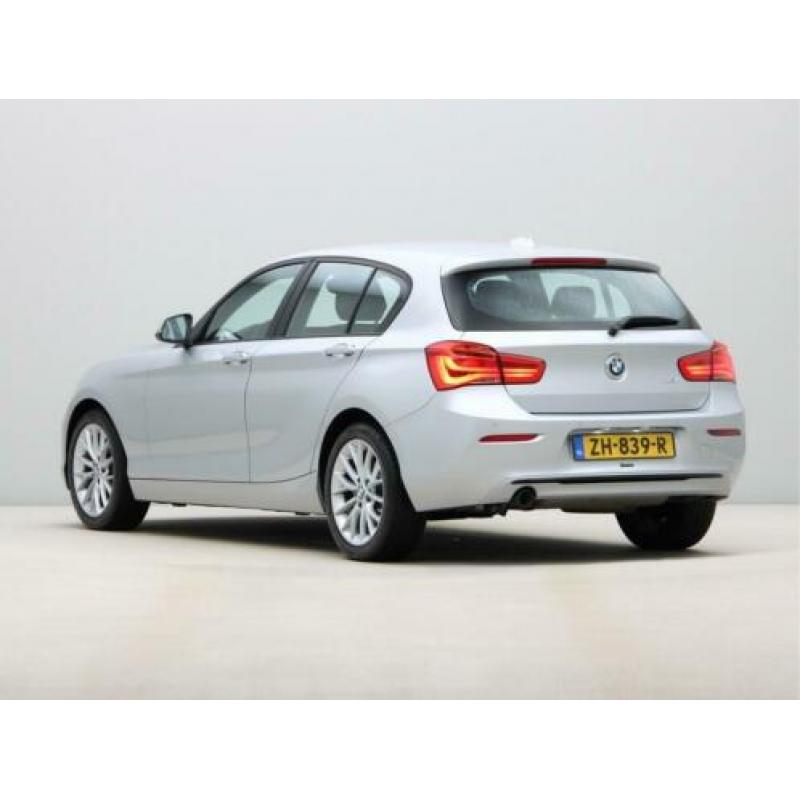 BMW 1 Serie 118i Sport Line Edition | Navigatie Professional