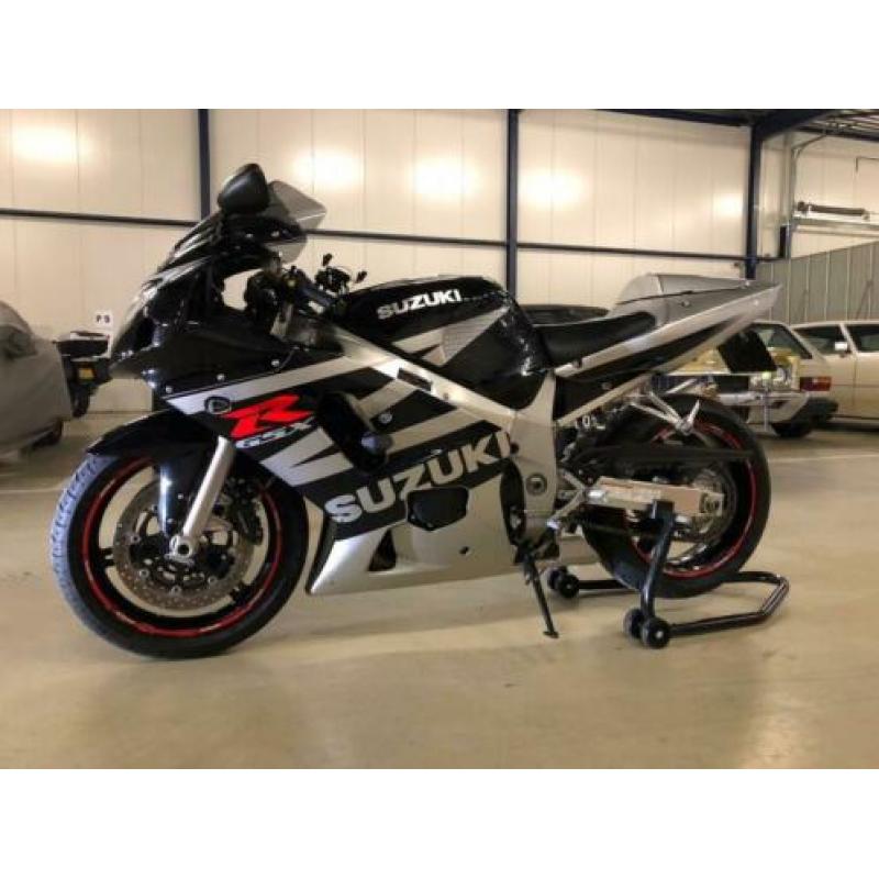 Suzuki GSXR 600 K3,compleet gemoderniseerd en technisch 100%