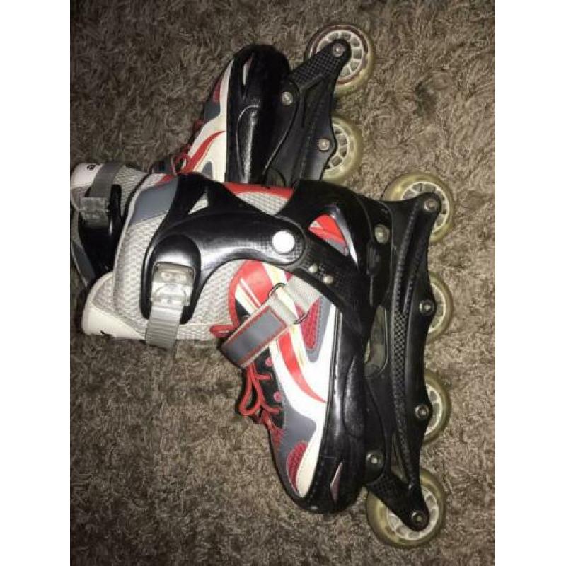 Leuke Axer sport skeelers verstelbare maat 33 34 35 36