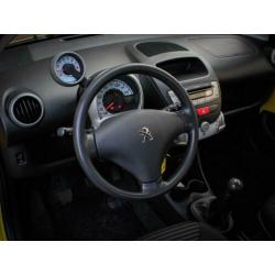 Peugeot 107 1.0 Active / Nederlandse auto (bj 2012)