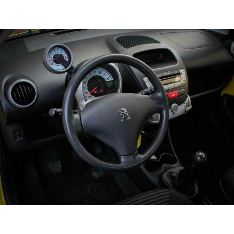 Peugeot 107 1.0 Active / Nederlandse auto (bj 2012)