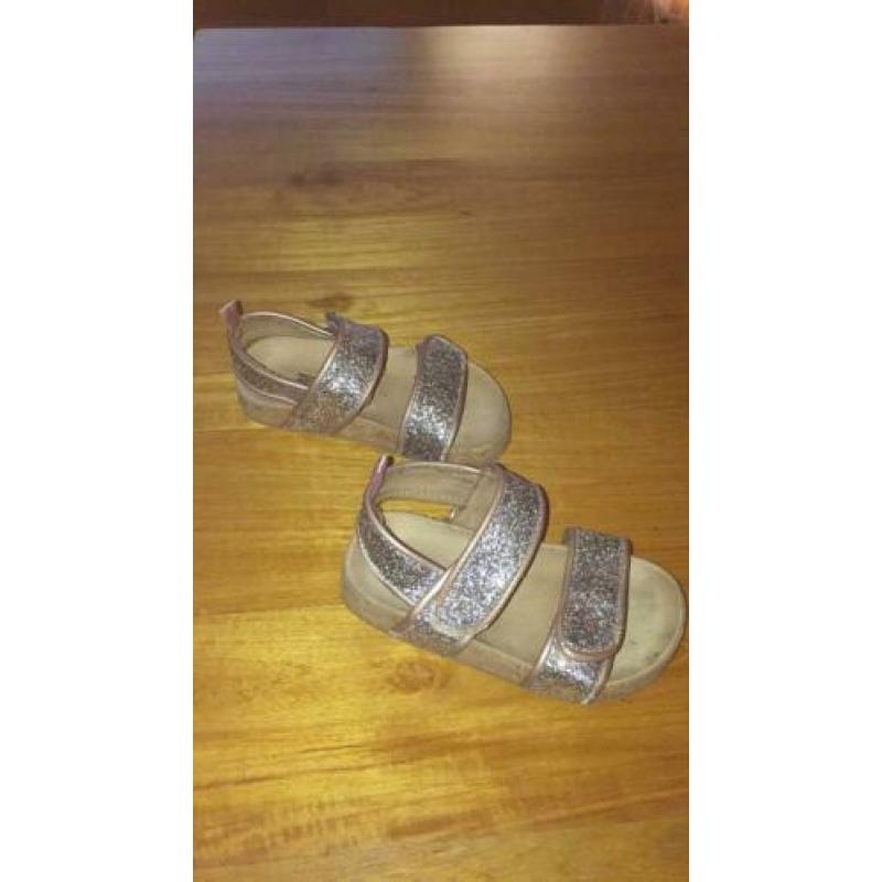 Sandaal slipper maat 20/21 voor meisje