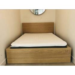 Bed ikea