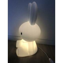 Nijntje lamp 53 cm hoog en 24 cm breed met dimmer