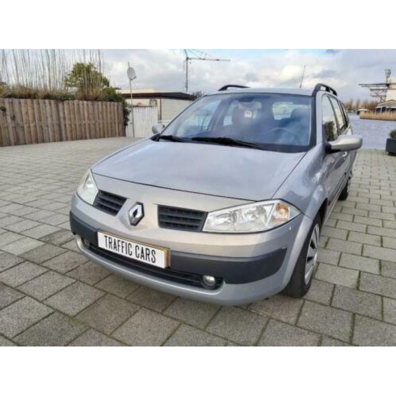 Renault Mégane Grand Tour 1.6-16V Dynamique Comfort automaat