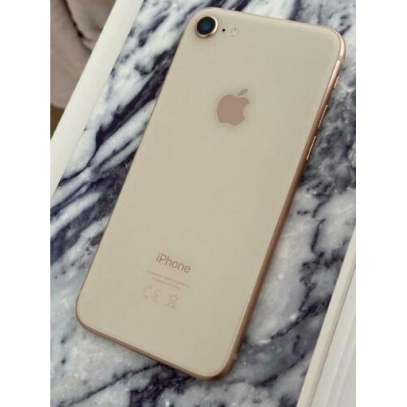 Iphone 8 64GB Gold incl doos en lader