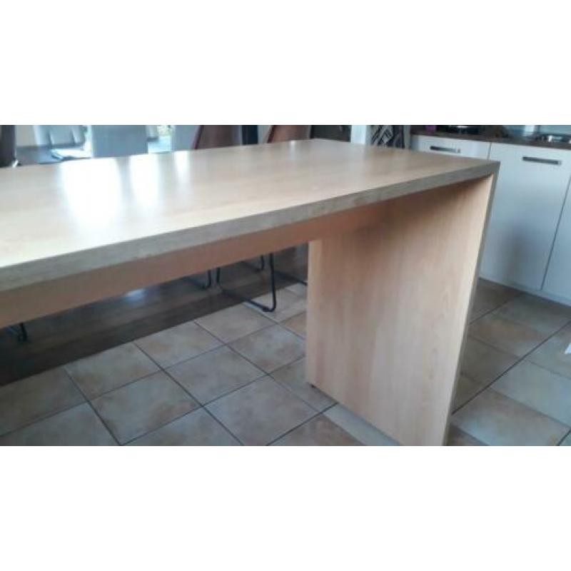 Lande Cheek bartafel