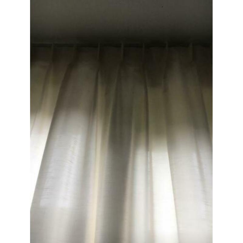 Slaapkamer gordijnen ecru/ creme kleur