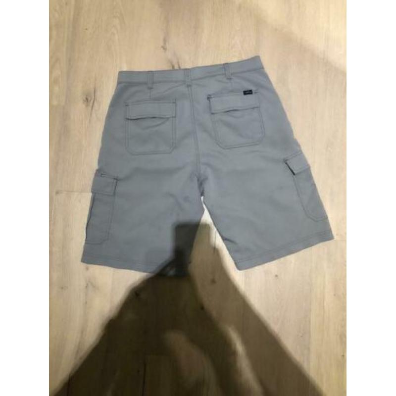 Korte broek maat L