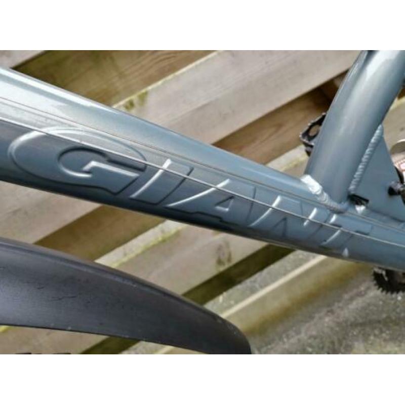 Giant Warp full suspension 27 speed