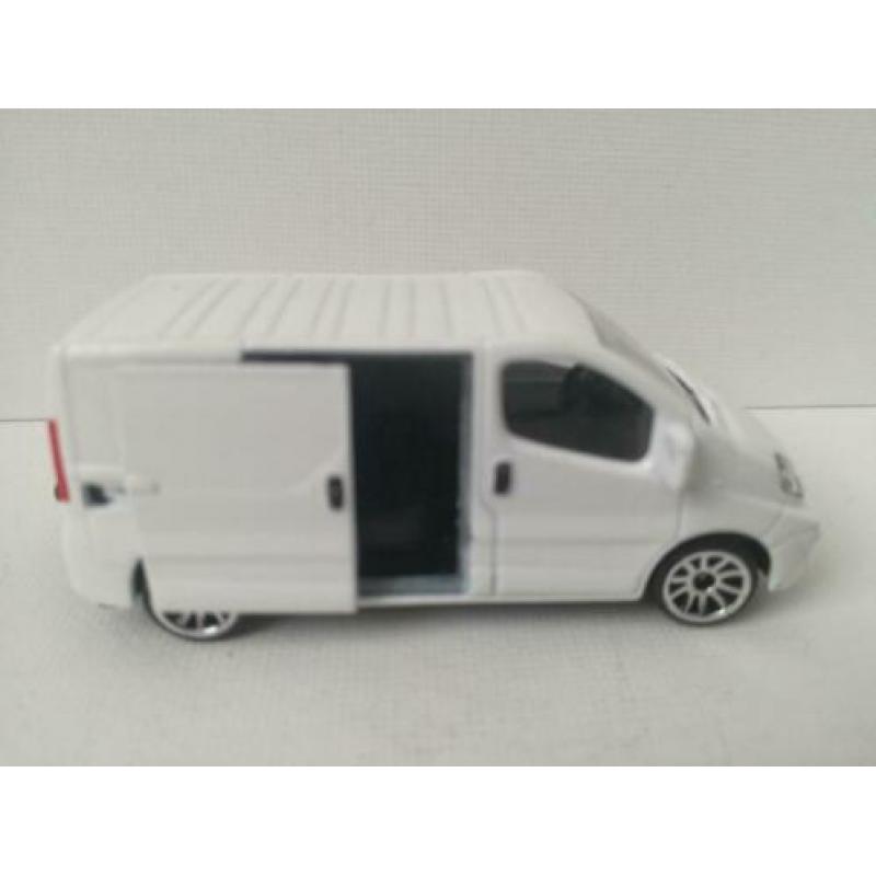 Majorette. (2012) Renault Trafic. Wit. Nieuw.