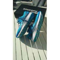 Nieuw Saucony dames hardloopschoenen maat 42