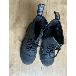 Mooie dr. Martens maat 32, zgan
