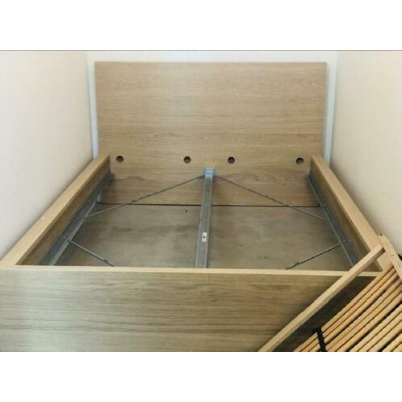 Bed ikea