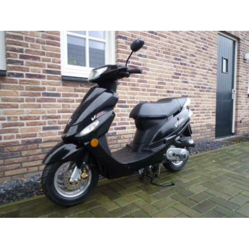 PEUGEOT V-CLIC SNOR BJ 2008 KM 5100 SNORSCOOTER 4T vclic