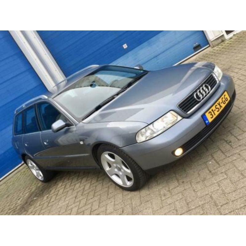 Audi A4 2.4 Avant V6 165 PK 2001 Youngtimer 224500km