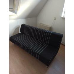 Bedbank zwart gestreept met losse matras 110x190