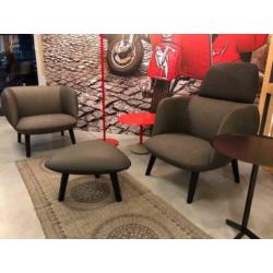 Prachtige Italiaanse design fauteuils met pouffe