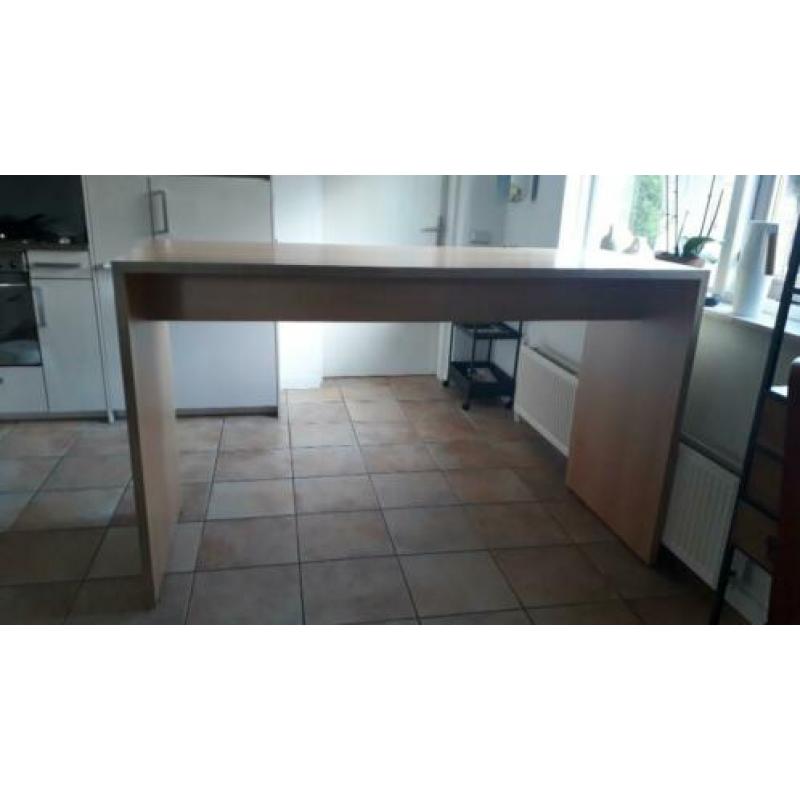 Lande Cheek bartafel