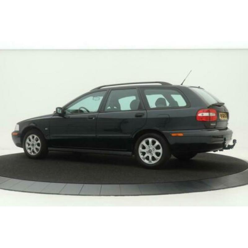 Volvo V40 1.8 | Airco | Trekhaak | Half leder/stof | Cruise