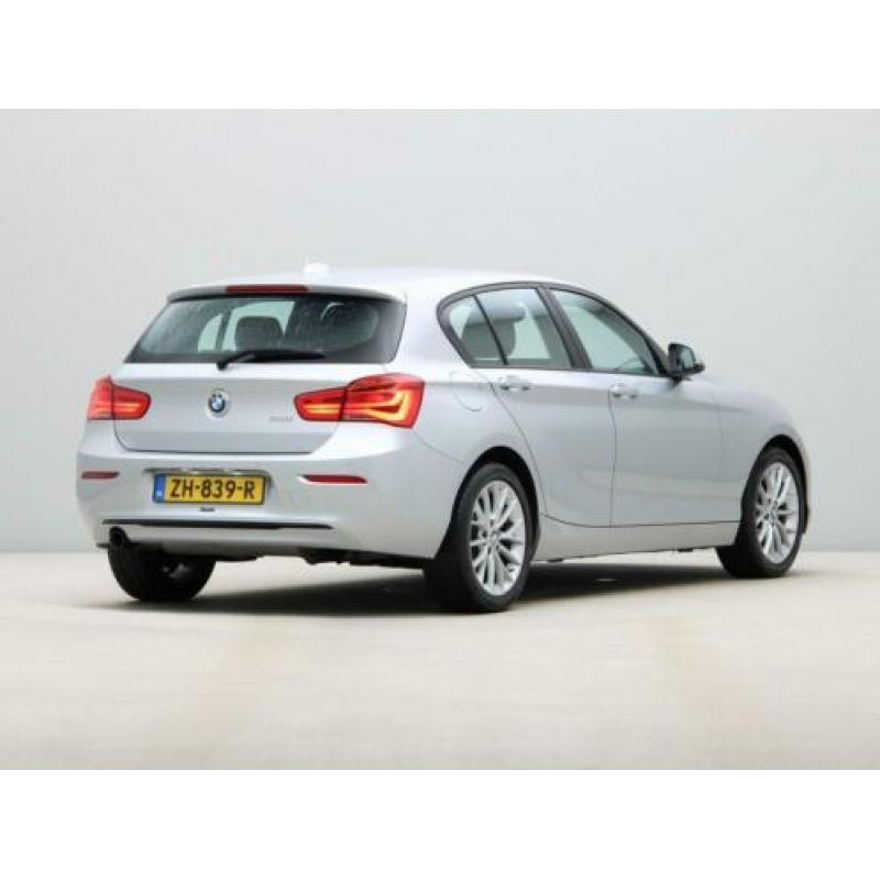 BMW 1 Serie 118i Sport Line Edition | Navigatie Professional