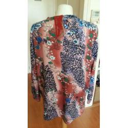 Gaaf truitje; new collection ( xl ) nieuw.