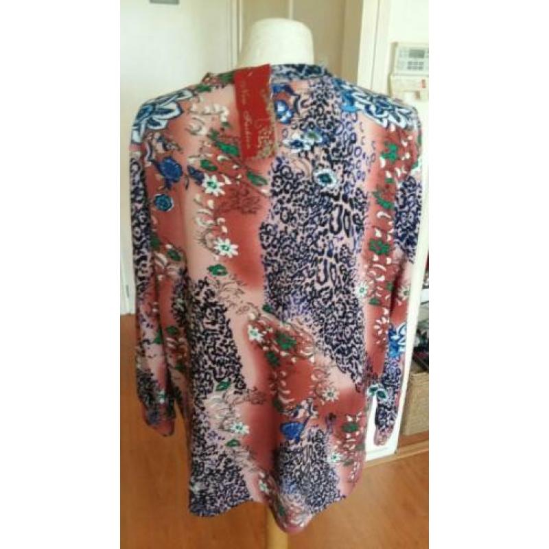 Gaaf truitje; new collection ( xl ) nieuw.