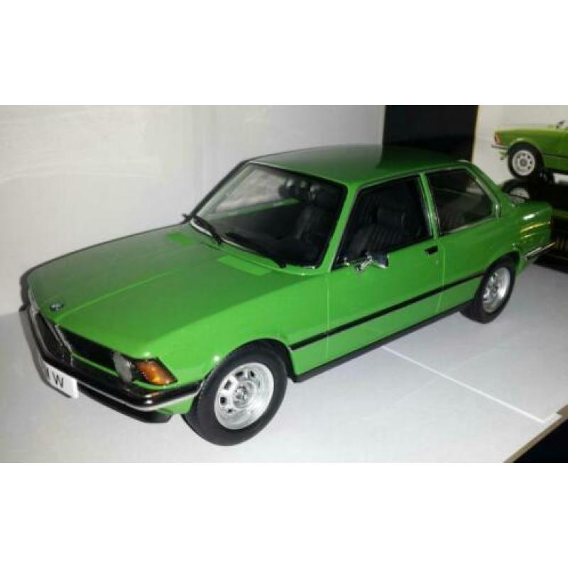 KK-Scale 1:18 BMW 318i E21 1975 groen nieuw in doos