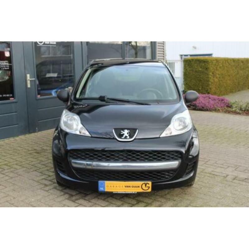 Peugeot 107 XR 1.0 68PK 5 Deuren,Radio-cd speler,
