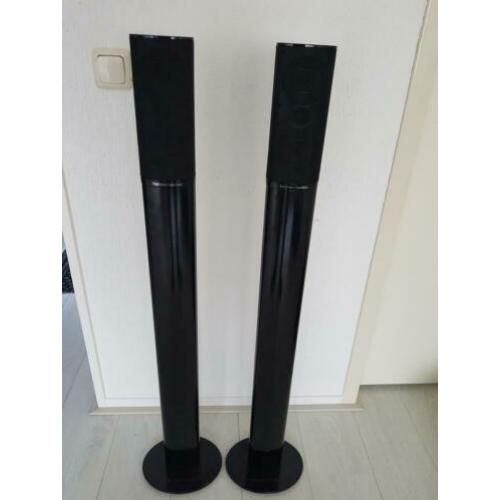 Harman Kardon speakers op zuilen