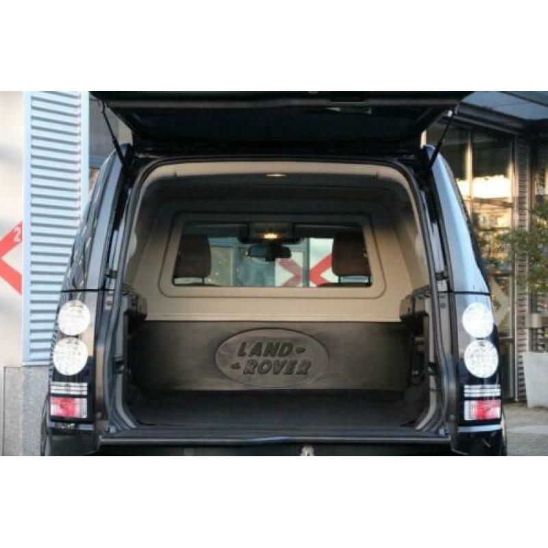 Land Rover Discovery 3.0 SDV6 | LANDMARK | PANO | Grijs kent