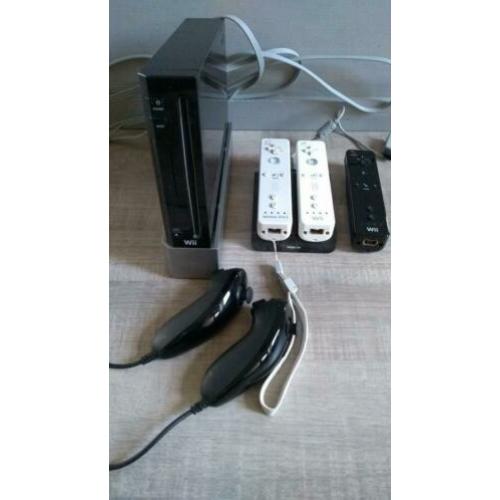 WII spelcomputer(4.3) met toebehoren, spellen en balancebord