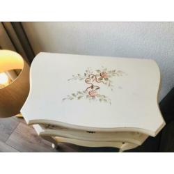 2 brocante nachtkastjes