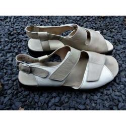 Maat 42 * Creme beige Ladysko sandalen