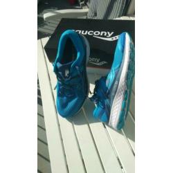 Nieuw Saucony dames hardloopschoenen maat 42