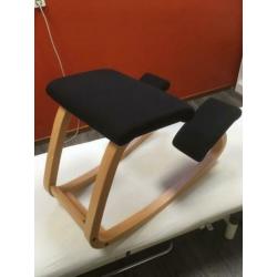 Kniestoel stokke