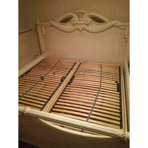 Tweepersoonsbed 2x2 mtr.