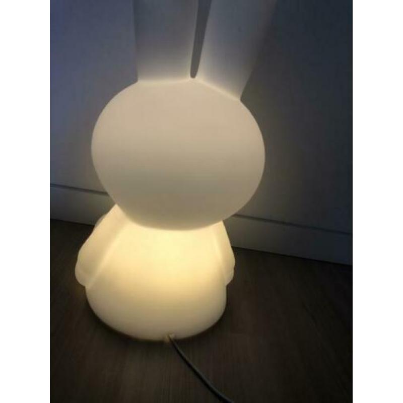 Nijntje lamp 53 cm hoog en 24 cm breed met dimmer