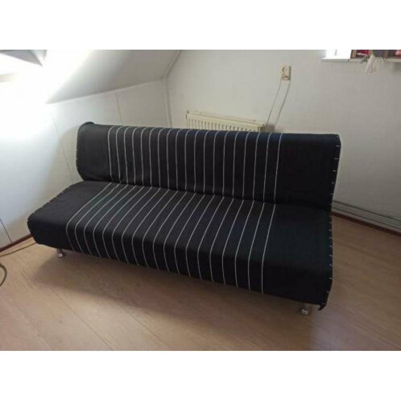 Bedbank zwart gestreept met losse matras 110x190