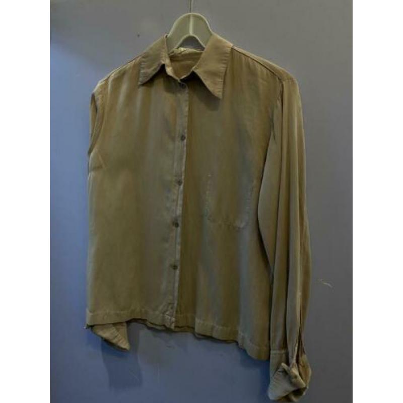 Humanoid blouse