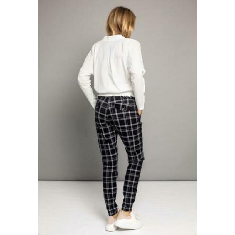 Studio Anneloes check trousers mt L nieuw