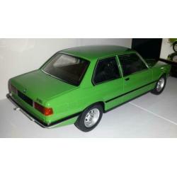 KK-Scale 1:18 BMW 318i E21 1975 groen nieuw in doos