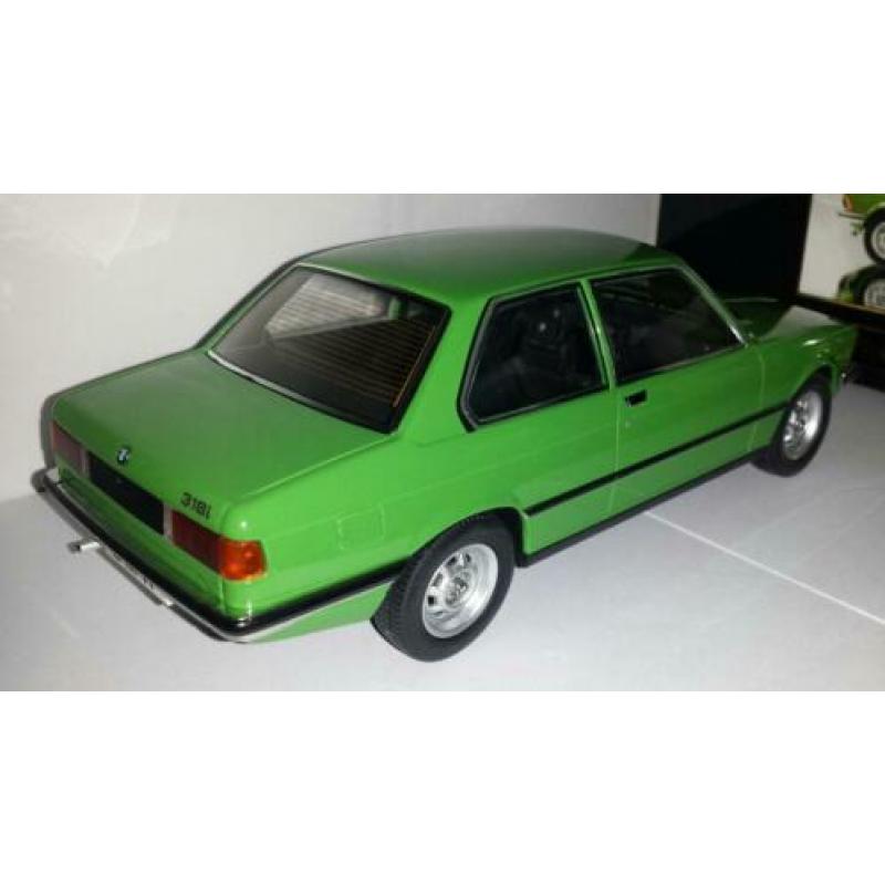 KK-Scale 1:18 BMW 318i E21 1975 groen nieuw in doos