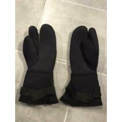 Duik wanten / duikhandschoenen Beuchat 2XL.