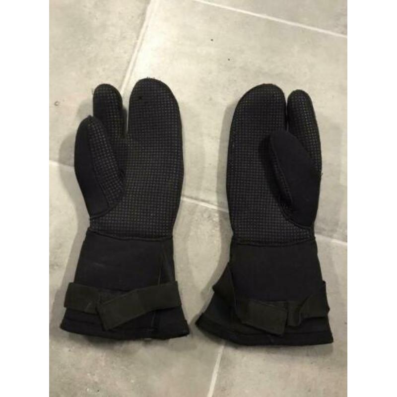 Duik wanten / duikhandschoenen Beuchat 2XL.