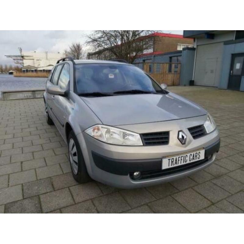 Renault Mégane Grand Tour 1.6-16V Dynamique Comfort automaat