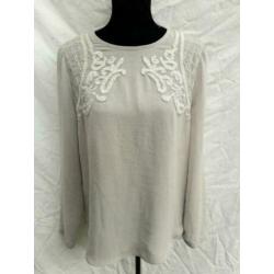 AAIKO trui /blouse handgeborduurd maat 38/40 grijs